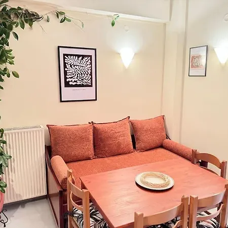 アパート Sunny And Spacious Luxury House Pirgetos