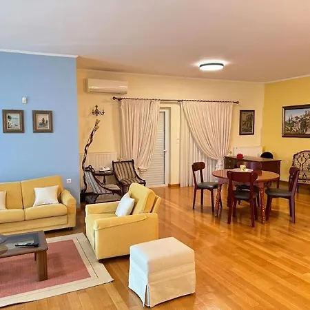 Sunny And Spacious Luxury House アパート Pirgetos