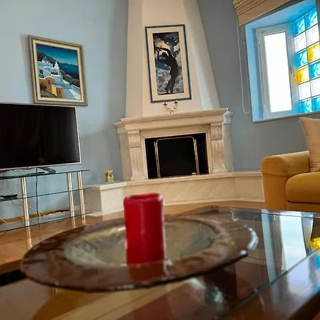 Sunny And Spacious Luxury House *