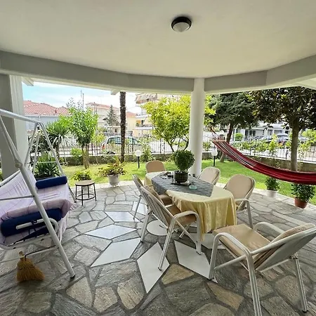 Sunny And Spacious Luxury House アパート Pirgetos