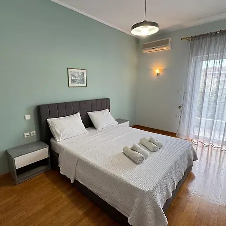 Sunny And Spacious Luxury House 公寓 Pirgetos