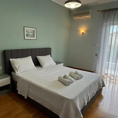 Sunny And Spacious Luxury House