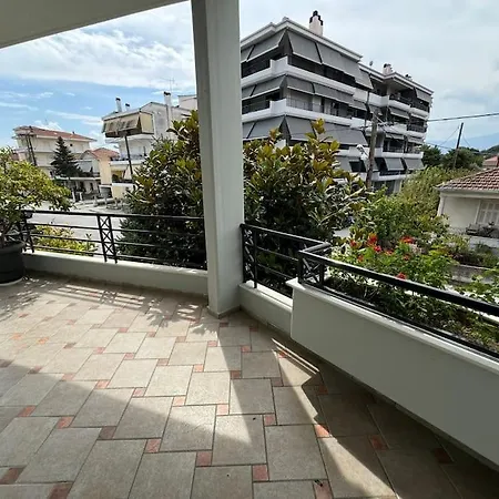 Sunny And Spacious Luxury House *