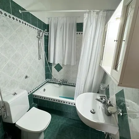 公寓 Sunny And Spacious Luxury House Pirgetos