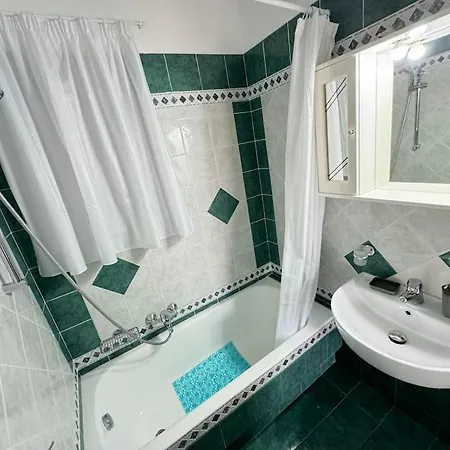 Sunny And Spacious Luxury House * Pirgetos